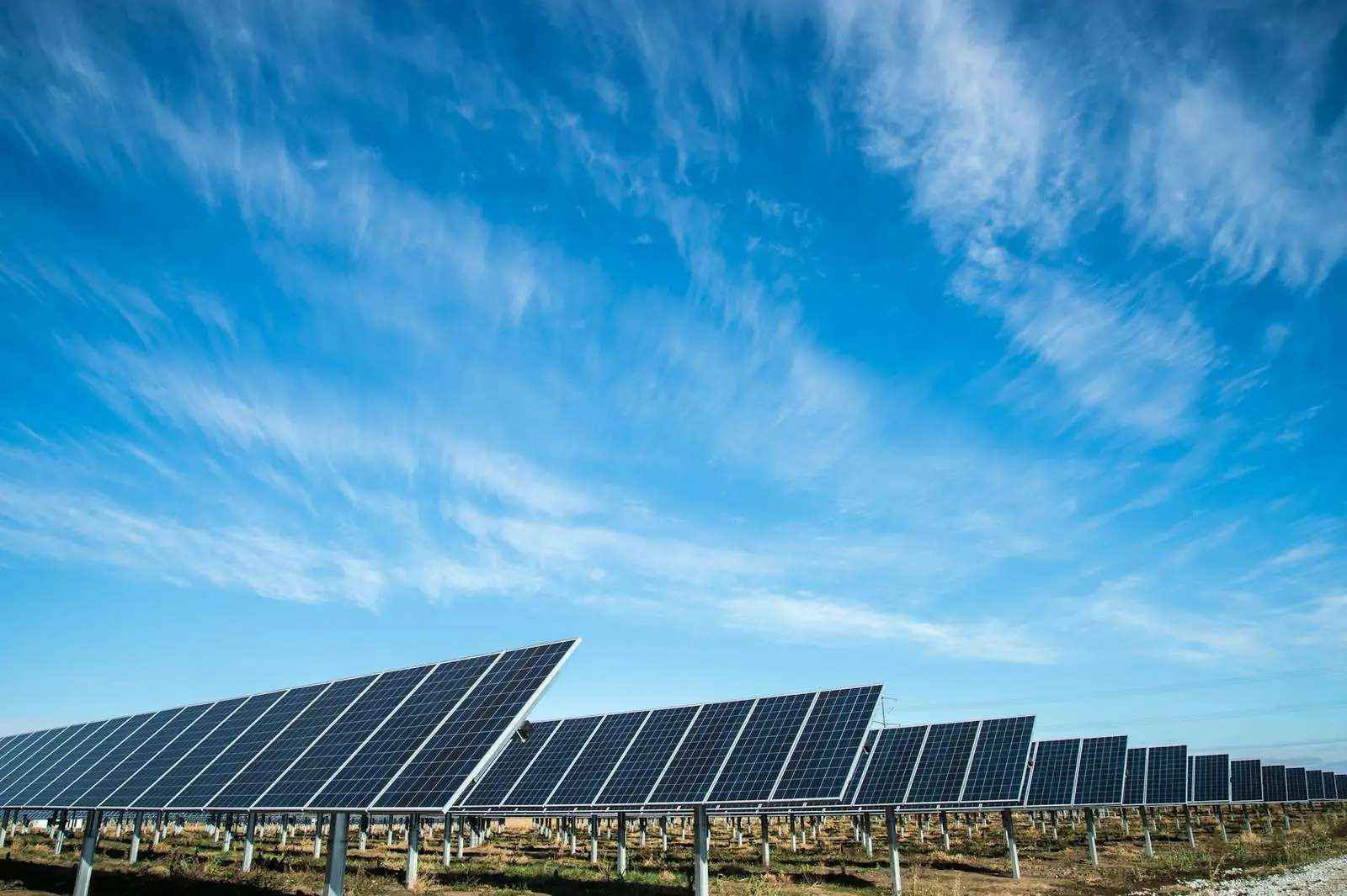 Hybrid power for remote mine sites